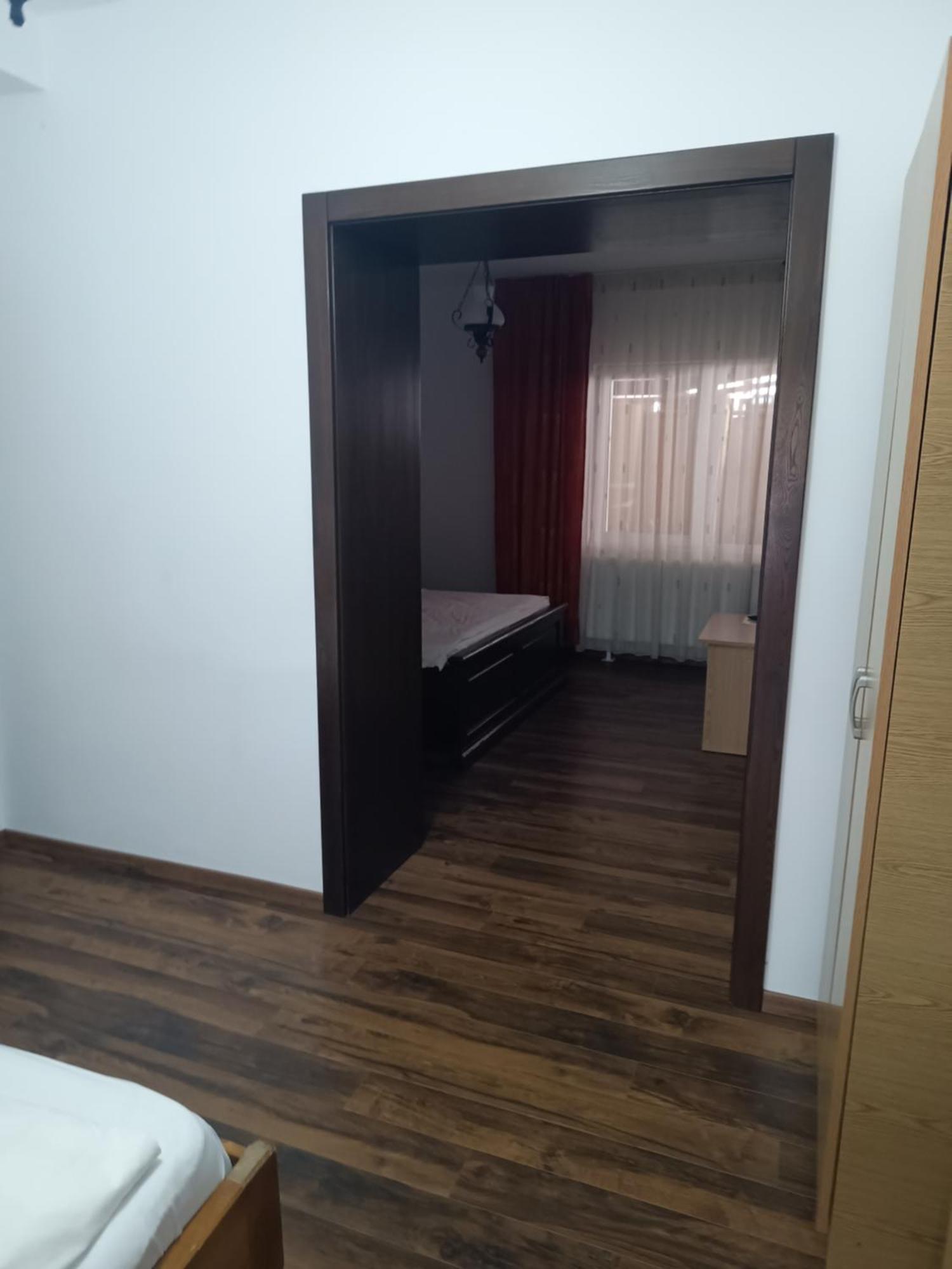 Pensiunea In Poiana Glod  Buitenkant foto